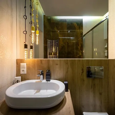 Premium For Jewish Quarter & Old Town Pool Краков