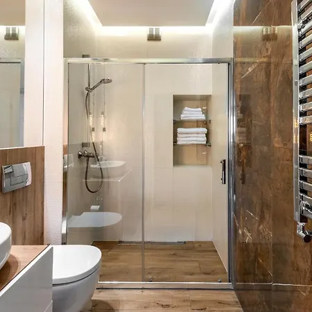 Premium For Jewish Quarter & Old Town Pool Apartment Krakow