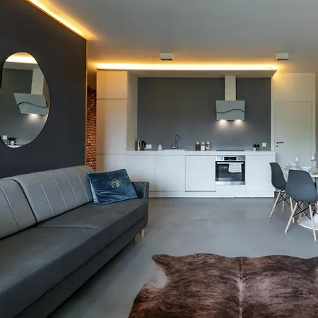 Premium For Jewish Quarter & Old Town Pool *