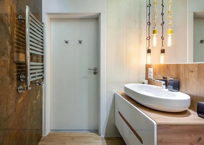 Premium For Jewish Quarter & Old Town Pool Kraków