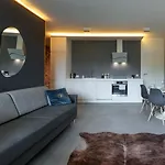 Premium For Jewish Quarter & Old Town Pool *